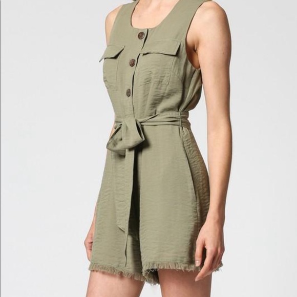 Pocketed Romper - Olive - Picture 2 of 3